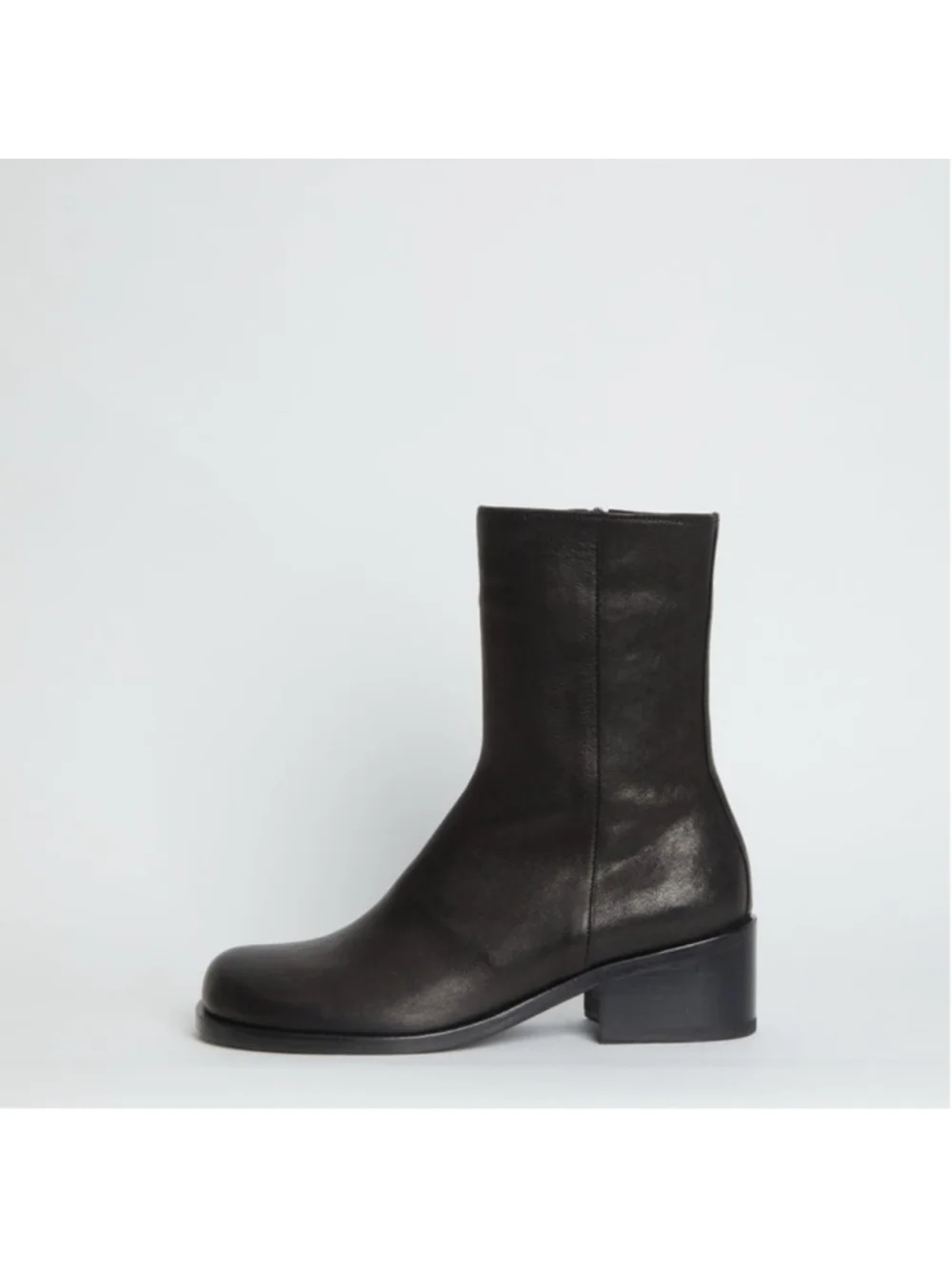 Amomento leather ankle boot size 7.5 BNWOB
